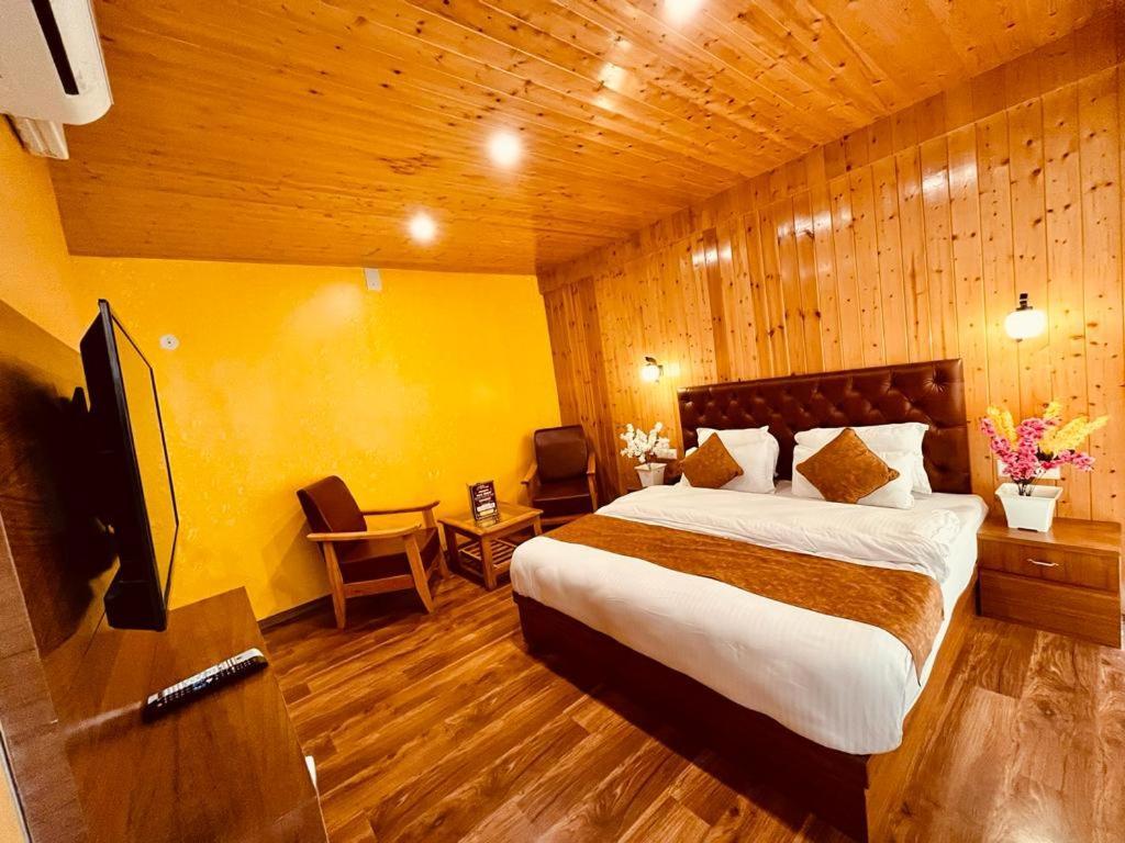 Tata Vista Resort Mall Road Manali - Centrally Heated & Air Cooled Exterior photo